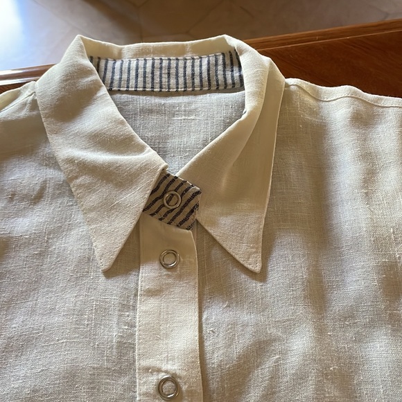 White linen shirt - Picture 4 of 6